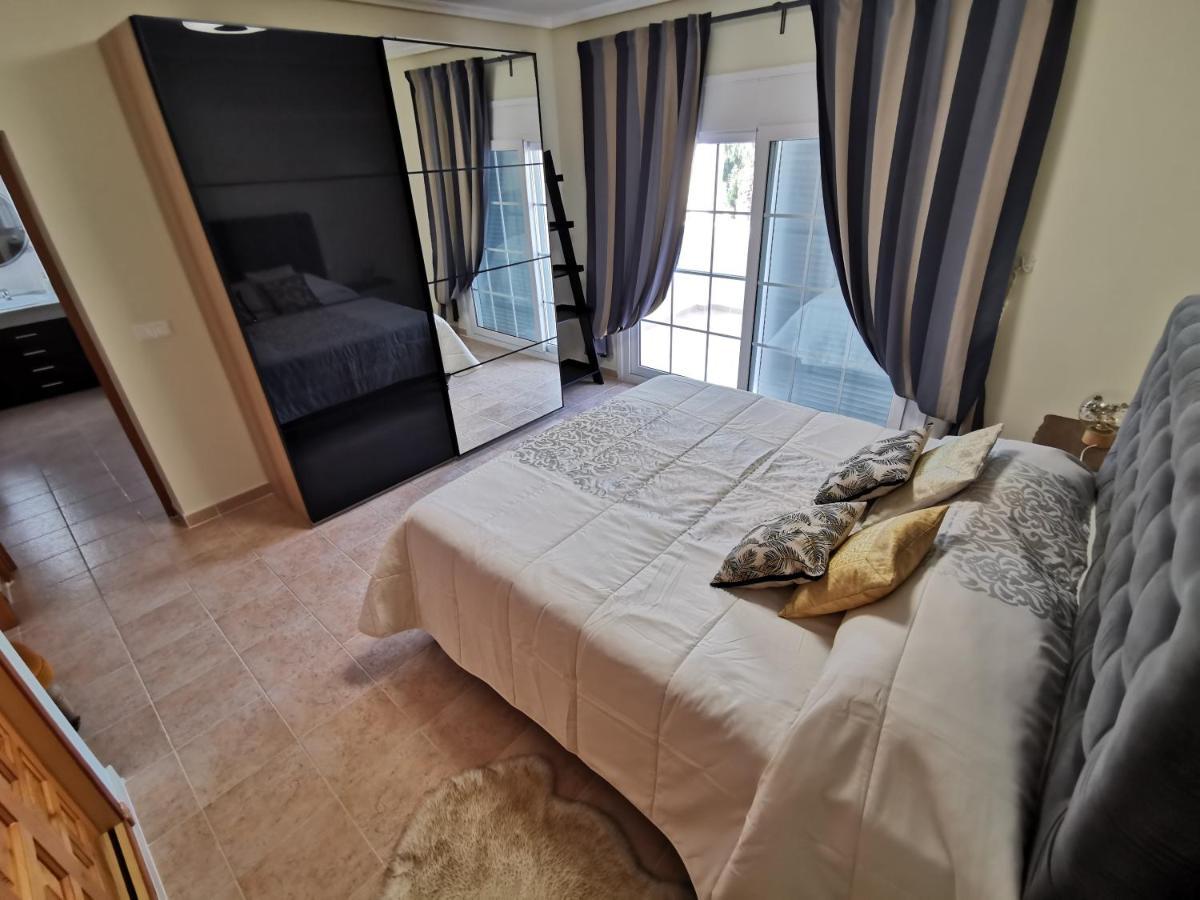 VILLA DE LUJO CON PISCINA PRIVADA, JACUZZI y BARBACOA Murcia Kültér fotó